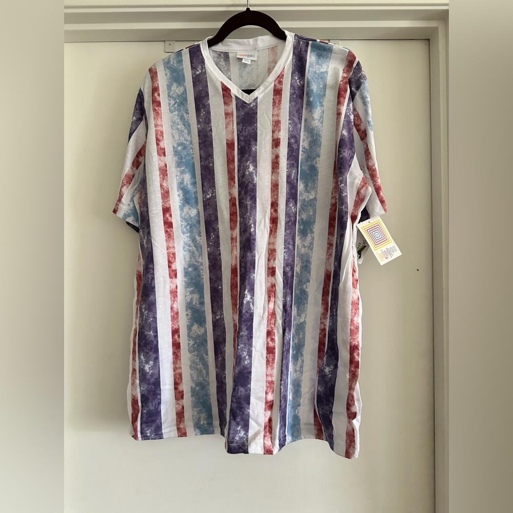 NWT LuLaRoe Devin Large